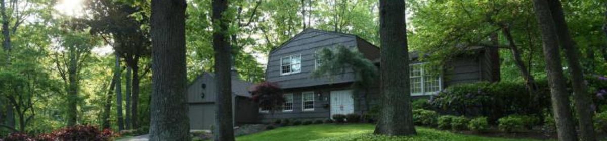 Just Listed in Lincroft, NJ